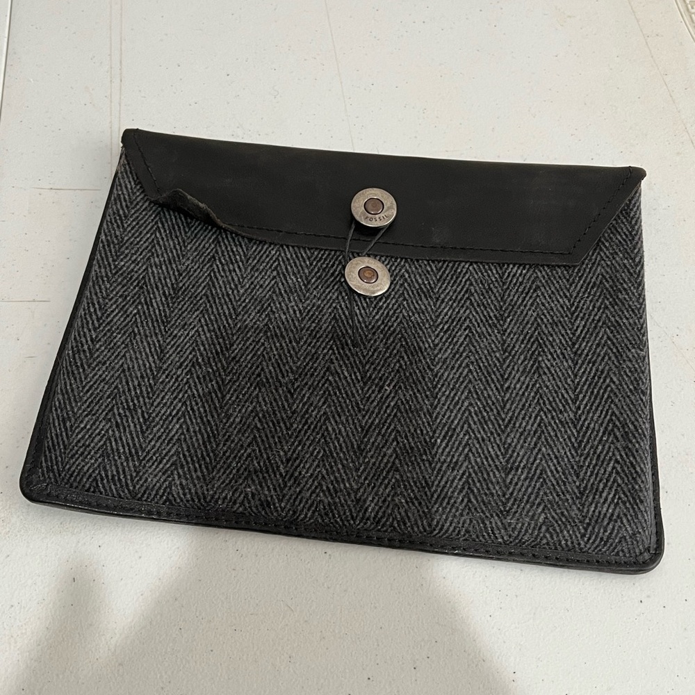 Fossil Tablet Sleeve